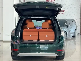 AITO 9 Extended Range Ultra 52 kWh 6-Seater AWD | Auto.bg — изображение 17 AITO 9 Extended Range Ultra 52 kWh 6-Seater AWD | Auto.bg — изображение 17