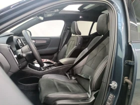Volvo XC40 T4 Recharge Geartronic R-Design Pano Harman/Kardon | Auto.bg — изображение 7 Volvo XC40 T4 Recharge Geartronic R-Design Pano Harman/Kardon | Auto.bg — изображение 7