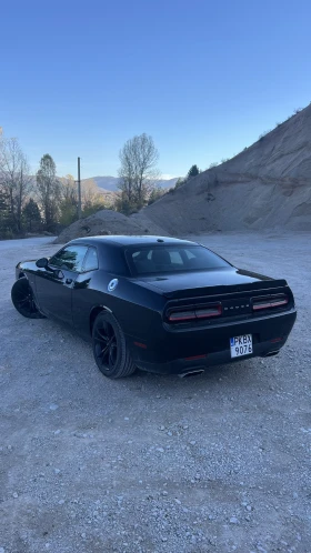 Dodge Challenger 5.7 HEMI - 36999 лв. / 18917.29 € - 43918508 6 | Car24.bg Dodge Challenger 5.7 HEMI - 36999 лв. / 18917.29 € - 43918508 6