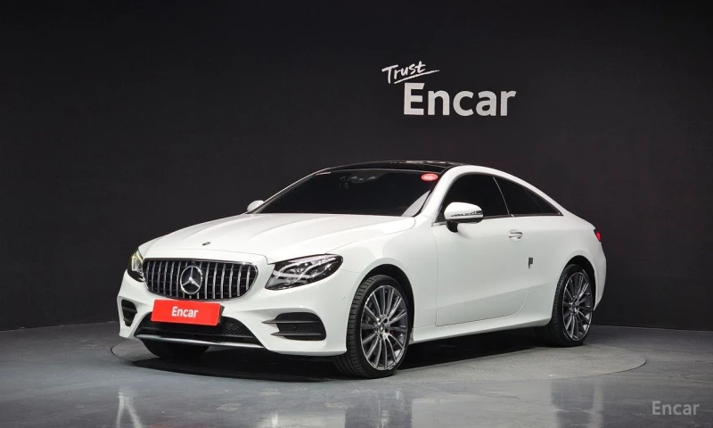 Mercedes-Benz E 220 d AMG PACK* DIGITAL* HEAD-UP* AMBIENT* PANORAMA* - 18100 € / 35400.52 лв. - 71810265 1 | Car24.bg Mercedes-Benz E 220 d AMG PACK* DIGITAL* HEAD-UP* AMBIENT* PANORAMA* - 18100 € / 35400.52 лв. - 71810265 1