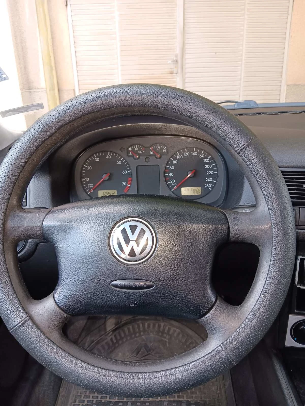 VW Golf 1.6 - изображение 5 | Auto.bg VW Golf 1.6 - изображение 5