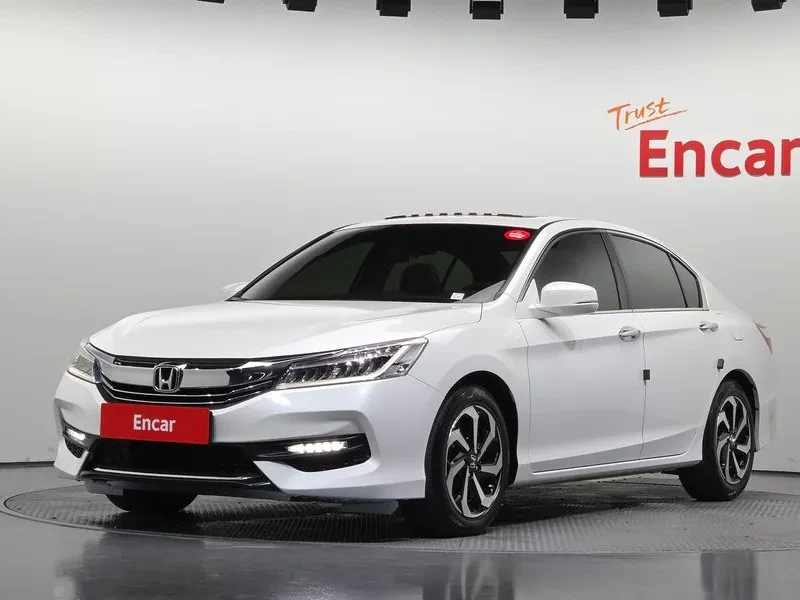 Honda Accord 2.4 9Th Generation - 11563 € - 74088181 1 | Car24.bg Honda Accord 2.4 9Th Generation - 11563 € - 74088181 1