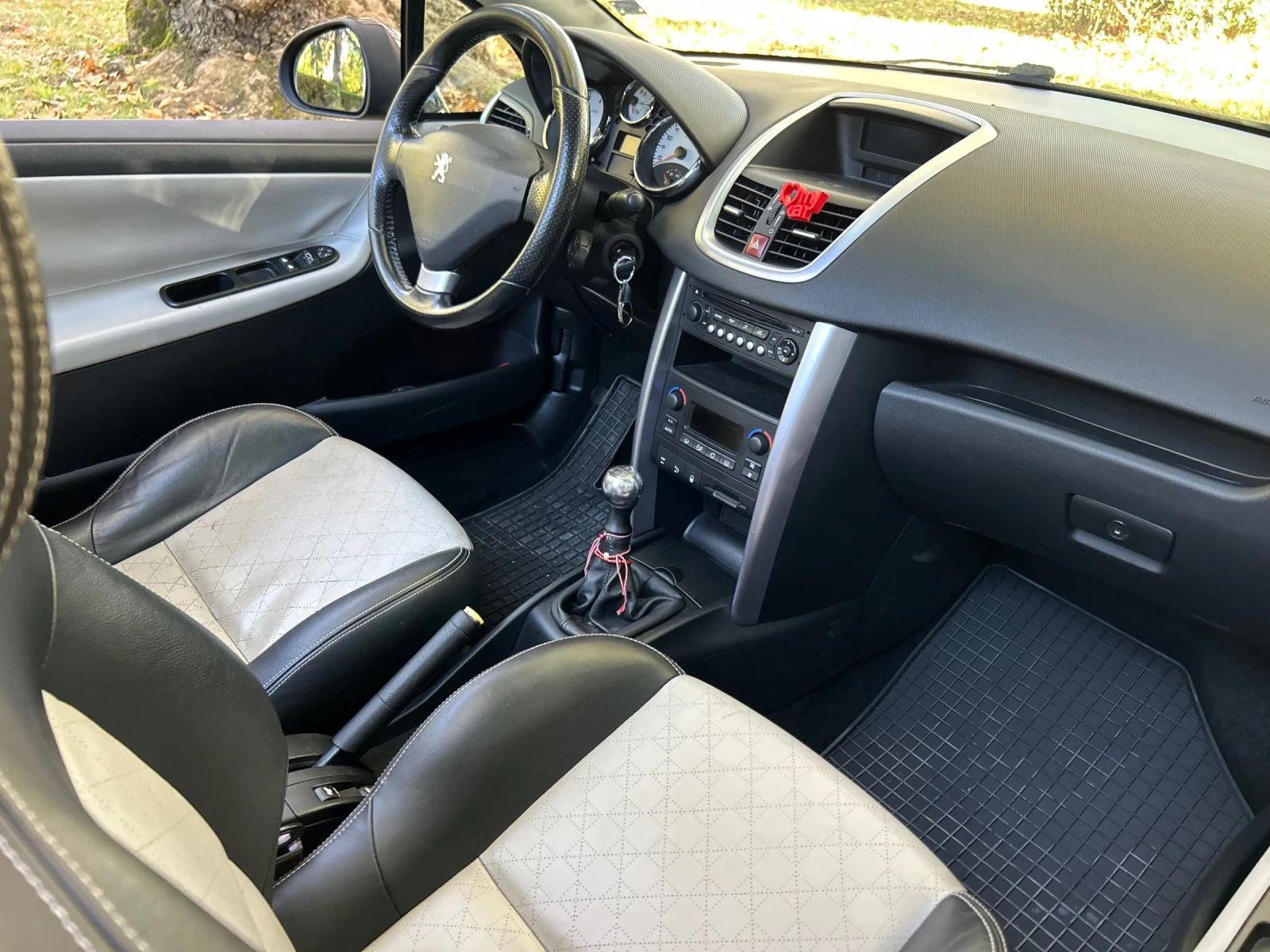 Peugeot 207 CC ТОП КАТО НОВА - изображение 7 | Auto.bg Peugeot 207 CC ТОП КАТО НОВА - изображение 7