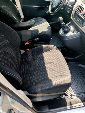 Citroen C4 Picasso - 2700 € - 41296337 10 | Car24.bg Citroen C4 Picasso - 2700 € - 41296337 10