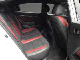 Hyundai Elantra 1.6 Turbo Sports | Auto.bg — изображение 12 Hyundai Elantra 1.6 Turbo Sports | Auto.bg — изображение 12