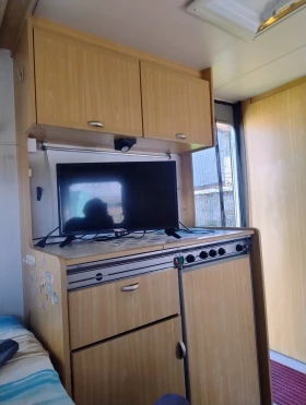 Каравана Burstner 4222 | Auto.bg — изображение 5 Каравана Burstner 4222 | Auto.bg — изображение 5