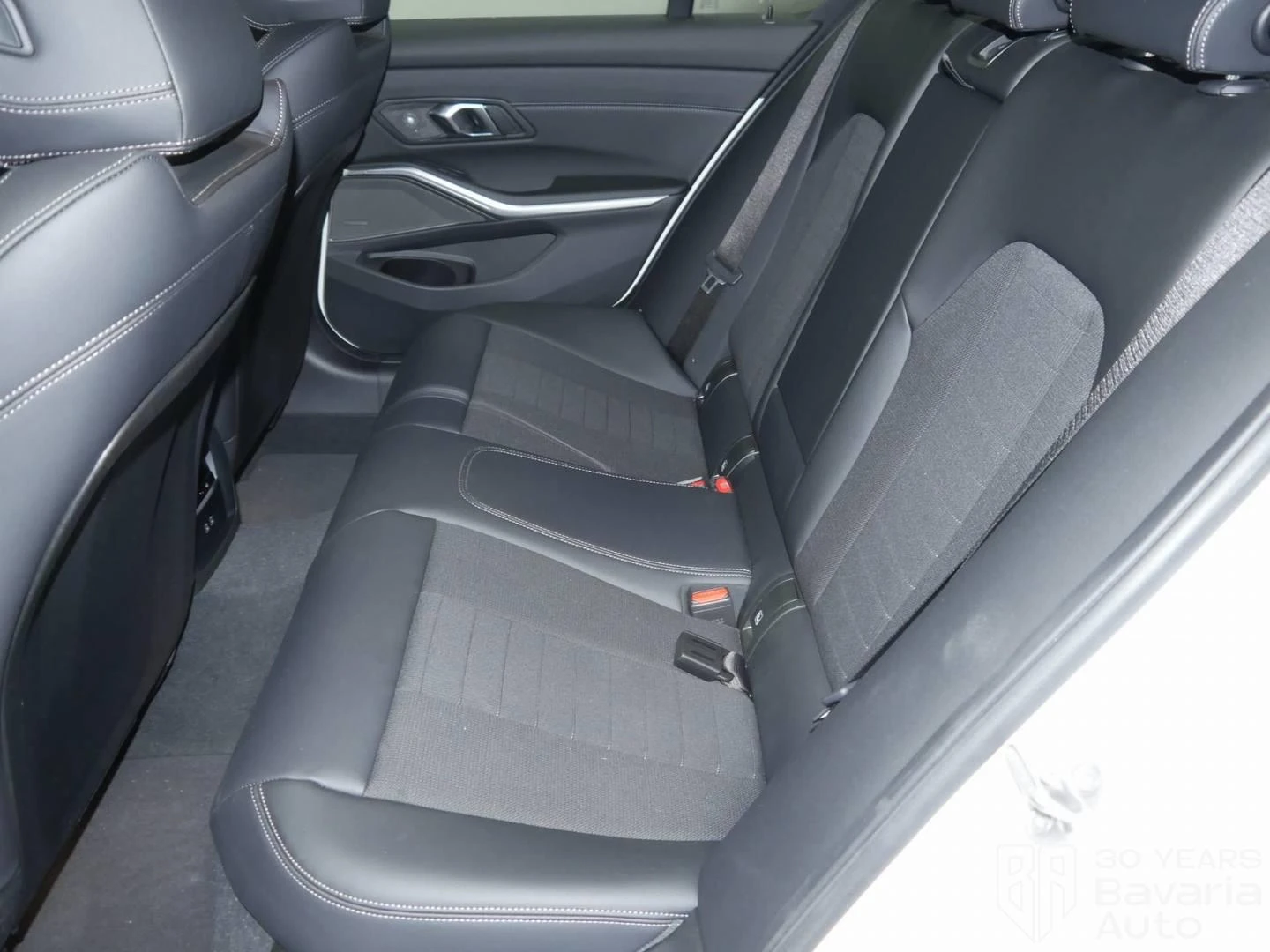 BMW 320 i Steptronic - изображение 8 | Auto.bg BMW 320 i Steptronic - изображение 8