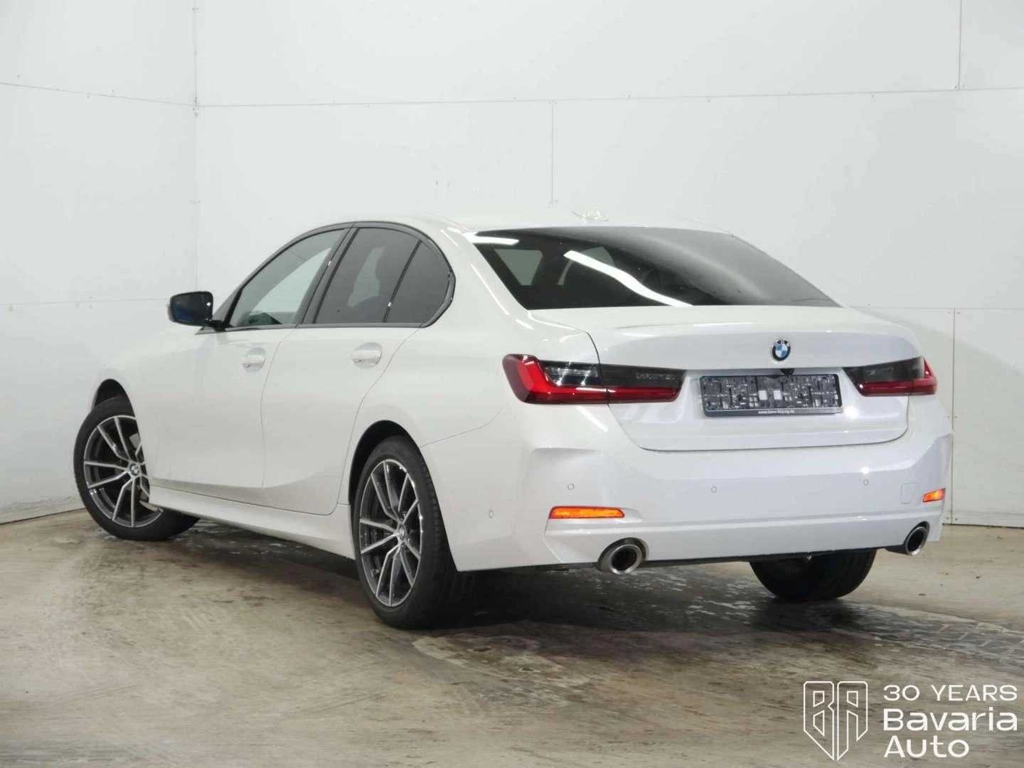 BMW 320 i Steptronic - изображение 2 | Auto.bg BMW 320 i Steptronic - изображение 2