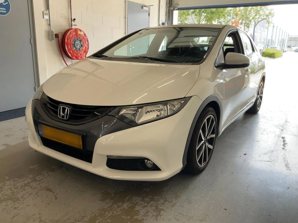 Honda Civic 1.8 VTEC Sport | Auto.bg — изображение 1 Honda Civic 1.8 VTEC Sport | Auto.bg — изображение 1