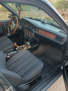 Mercedes-Benz 190 2.0E , clima - 4600 лв. / 2351.94 € - 91184088 7 | Car24.bg Mercedes-Benz 190 2.0E , clima - 4600 лв. / 2351.94 € - 91184088 7