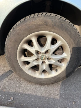 Alfa Romeo 147 1.9 JTD - 1250 € / 2444.79 лв. - 76429122 12 | Car24.bg Alfa Romeo 147 1.9 JTD - 1250 € / 2444.79 лв. - 76429122 12