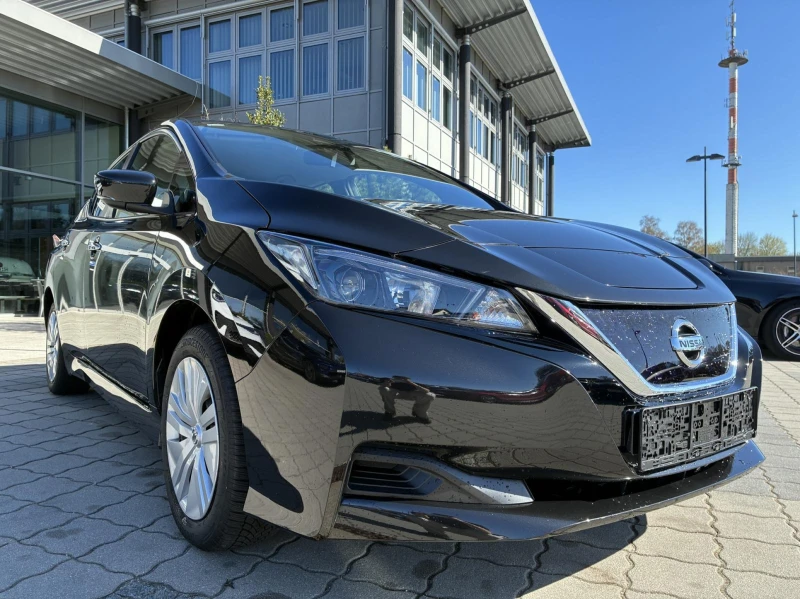Nissan Leaf 40 kWh - 10560 € / 20653.56 лв. - 27670454 1 | Car24.bg Nissan Leaf 40 kWh - 10560 € / 20653.56 лв. - 27670454 1