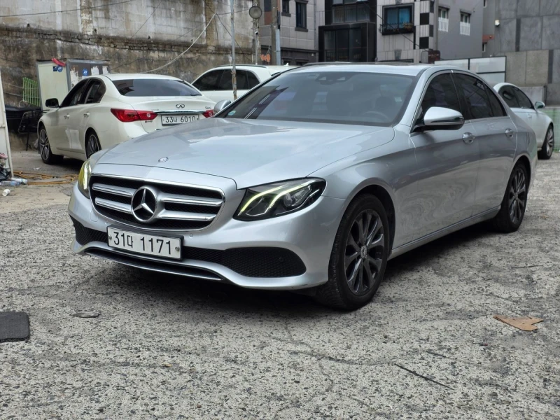 Mercedes-Benz E 200 AVANGARDE* КОЖА* НАВИ* ПАНО - 15300 € - 17154307 1 | Car24.bg Mercedes-Benz E 200 AVANGARDE* КОЖА* НАВИ* ПАНО - 15300 € - 17154307 1