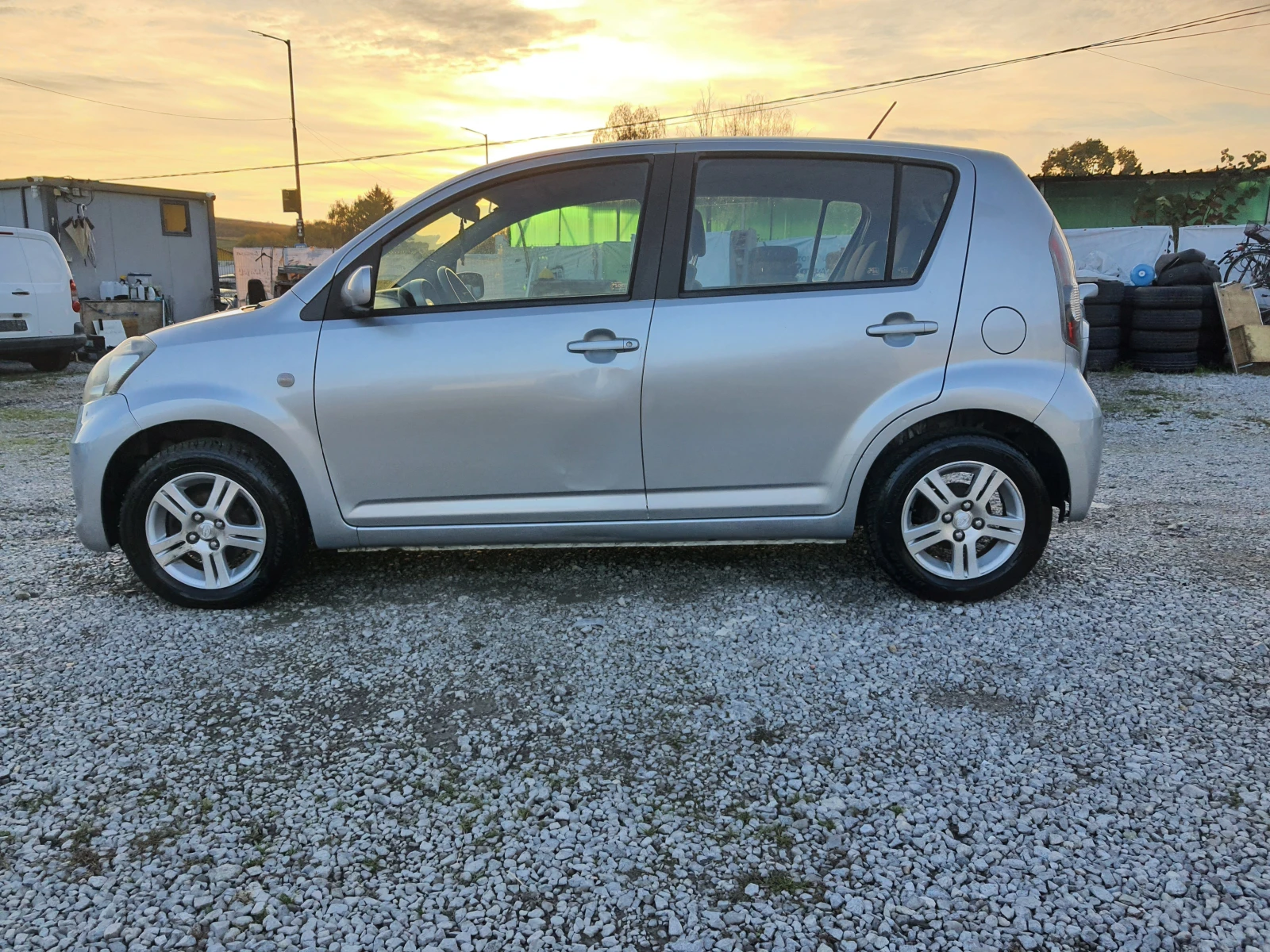 Subaru Justy 1.0i - изображение 8 | Auto.bg Subaru Justy 1.0i - изображение 8