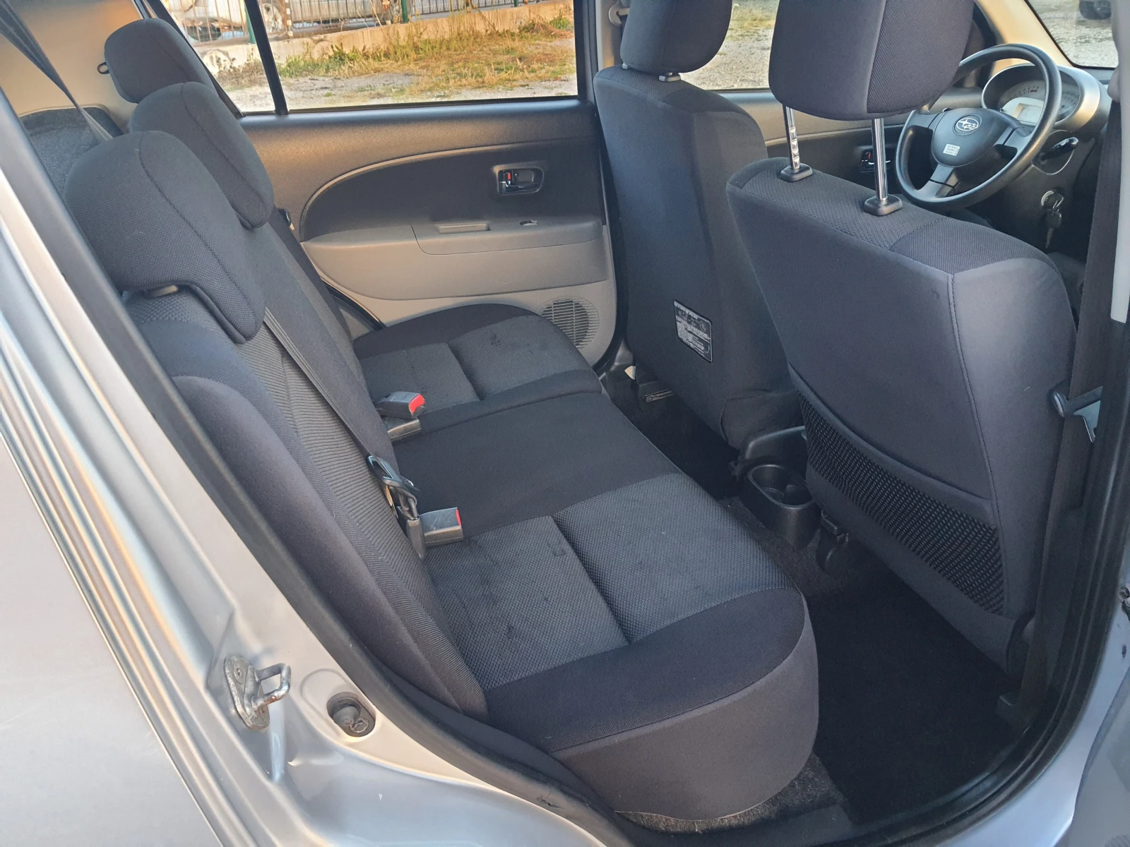 Subaru Justy 1.0i - изображение 10 | Auto.bg Subaru Justy 1.0i - изображение 10