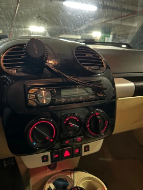 VW Beetle 1.8T - 2000 € / 3911.66 лв. - 32747080 10 | Car24.bg VW Beetle 1.8T - 2000 € / 3911.66 лв. - 32747080 10