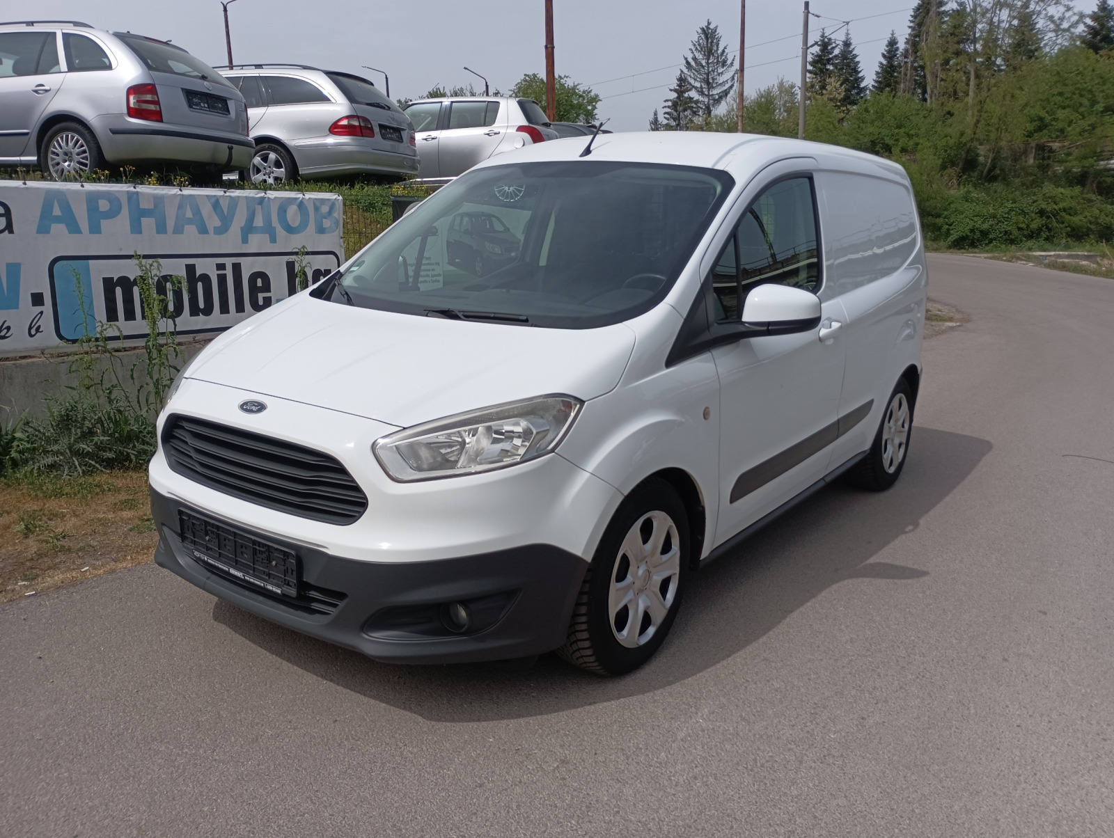 Ford Courier Transit - [1] 