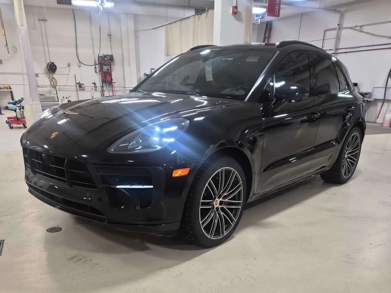 Porsche Macan * GTS * ДИСТРОНИК * ОБДУХВАНЕ * ПАНОРАМА * 360 | Auto.bg — изображение 1 Porsche Macan * GTS * ДИСТРОНИК * ОБДУХВАНЕ * ПАНОРАМА * 360 | Auto.bg — изображение 1