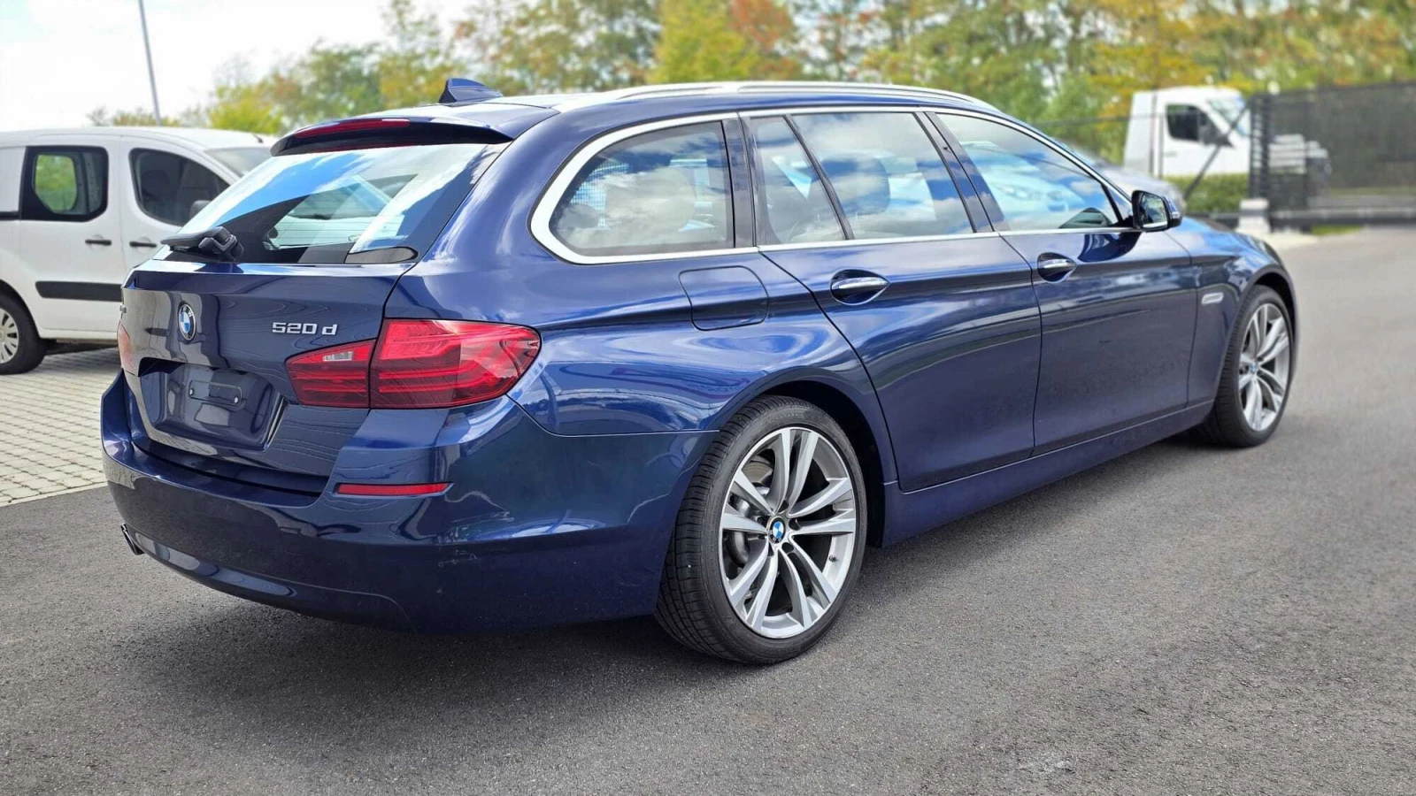 BMW 520 BMW 5 Series Touring 520 Luxury - xDrive - изображение 4 | Auto.bg BMW 520 BMW 5 Series Touring 520 Luxury - xDrive - изображение 4