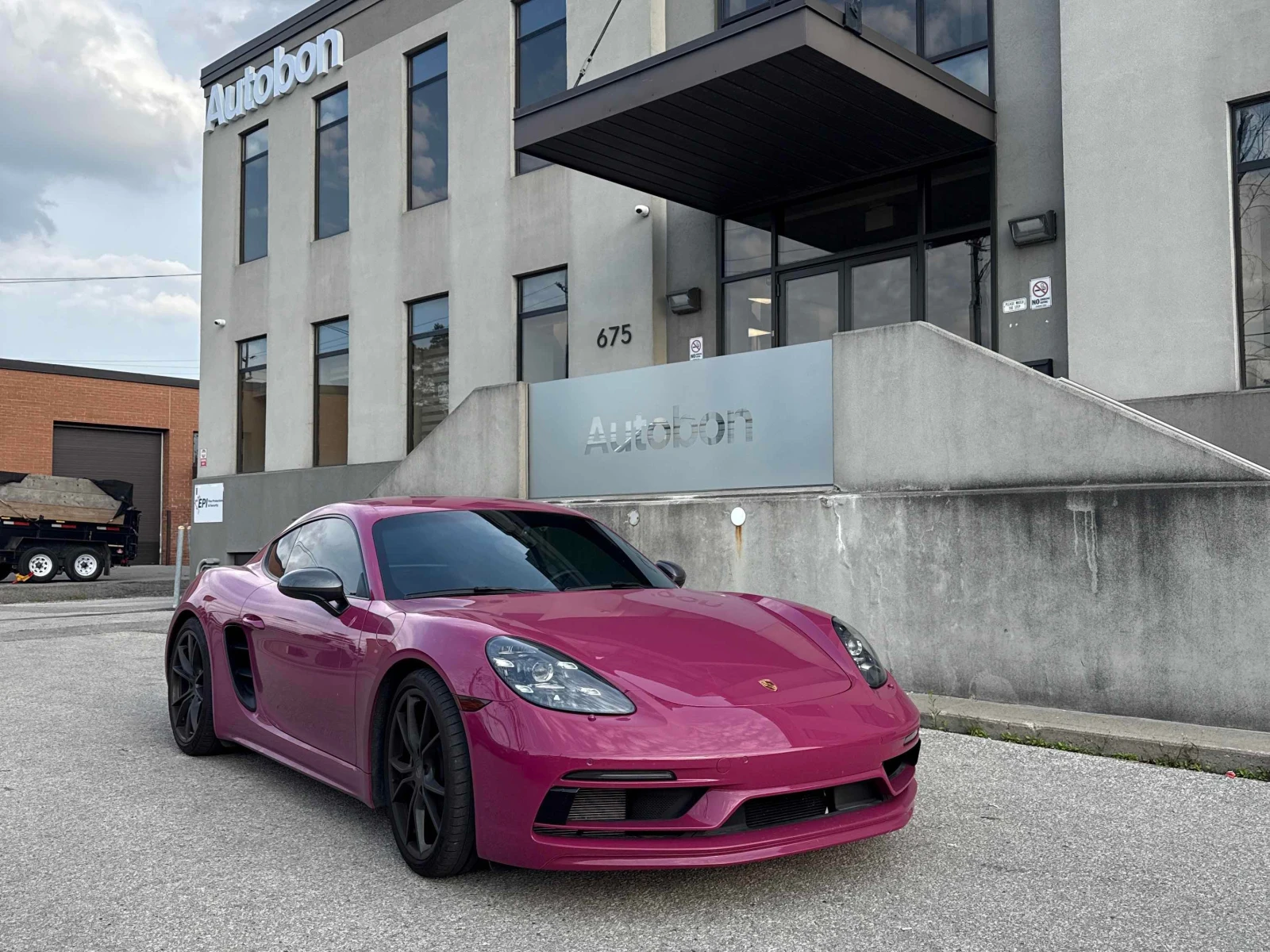 Porsche Cayman 2.0L 4cyl RWD | Auto.bg — изображение 1 Porsche Cayman 2.0L 4cyl RWD | Auto.bg — изображение 1