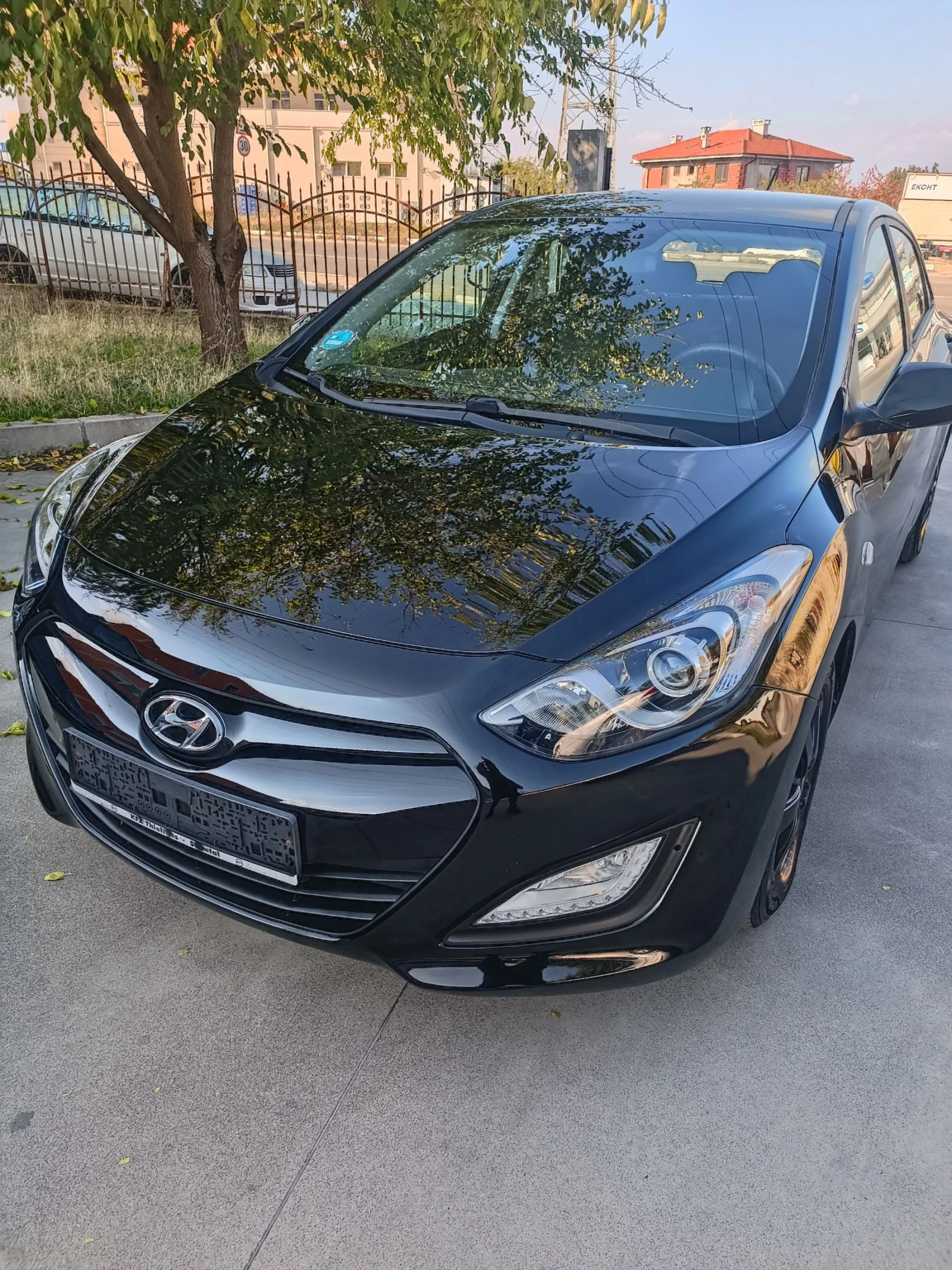 Hyundai I30 1.4i 100 ks - изображение 2 | Auto.bg Hyundai I30 1.4i 100 ks - изображение 2