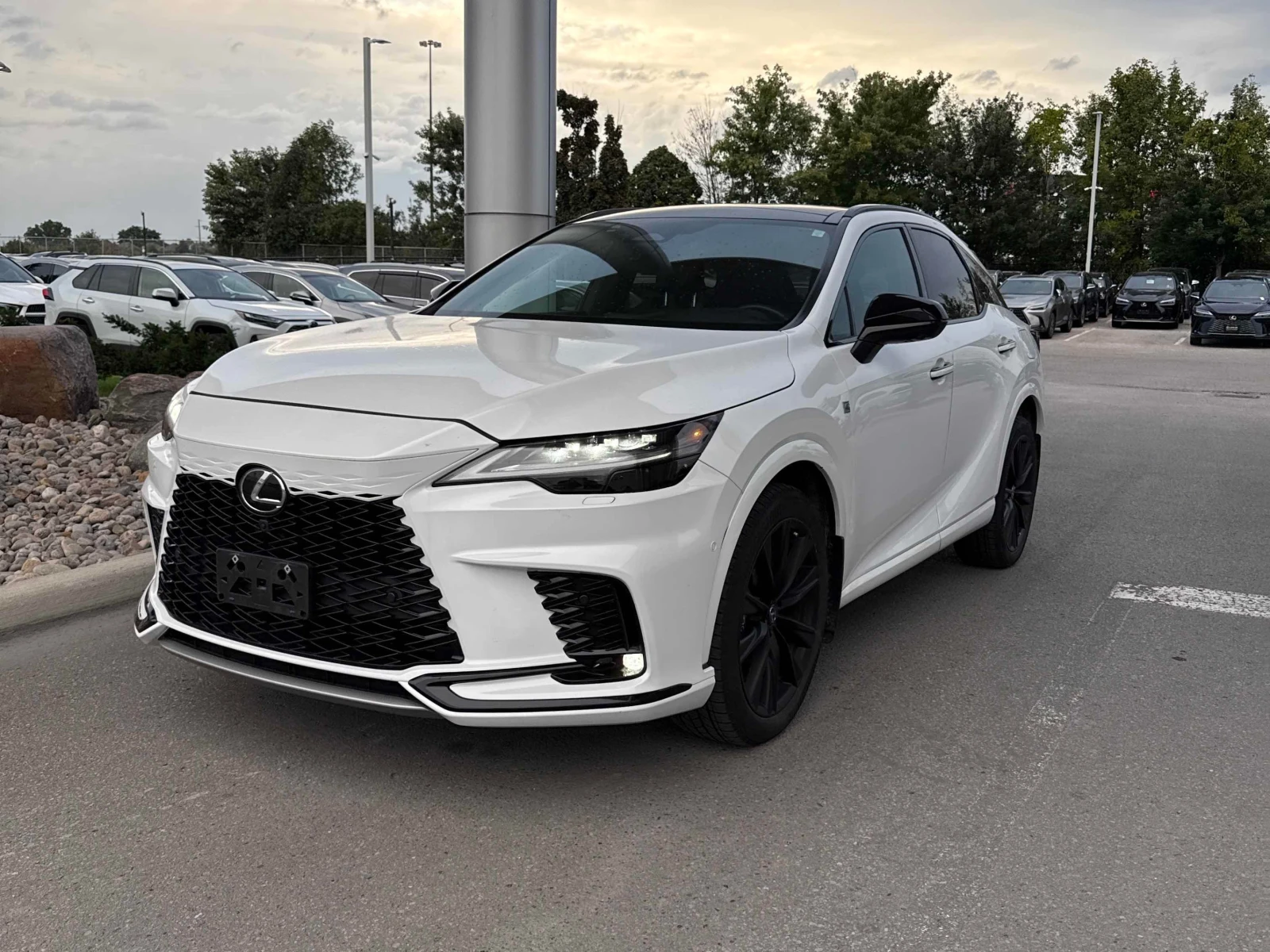Lexus RX 500h CARFAX | Auto.bg — изображение 1 Lexus RX 500h CARFAX | Auto.bg — изображение 1