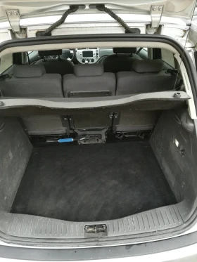 Ford C-max Титаниум 1.8 - 2600 € / 5085.16 лв. - 37934258 6 | Car24.bg Ford C-max Титаниум 1.8 - 2600 € / 5085.16 лв. - 37934258 6