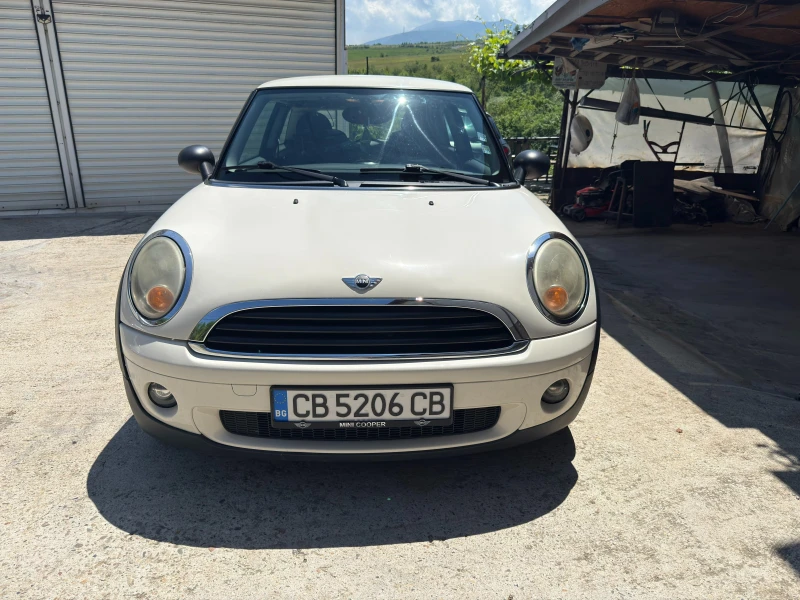Mini Cooper One 1.6 55kw - 4200 € / 8214.49 лв. - 20590338 1 | Car24.bg Mini Cooper One 1.6 55kw - 4200 € / 8214.49 лв. - 20590338 1