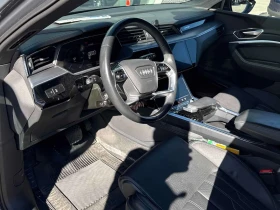 Audi E-Tron quattro Q8 | CARFAX | ПРЕДСТАВИТЕЛСТВО НА AUDI | Auto.bg — изображение 7 Audi E-Tron quattro Q8 | CARFAX | ПРЕДСТАВИТЕЛСТВО НА AUDI | Auto.bg — изображение 7
