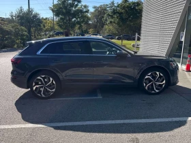 Audi E-Tron quattro Q8 | CARFAX | ПРЕДСТАВИТЕЛСТВО НА AUDI | Auto.bg — изображение 4 Audi E-Tron quattro Q8 | CARFAX | ПРЕДСТАВИТЕЛСТВО НА AUDI | Auto.bg — изображение 4