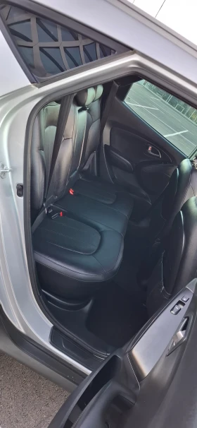 Hyundai IX35 2.0 184kc Vertex Панорама Full Led Камера - 24444 лв. / 12498.02 € - 51174293 12 | Car24.bg Hyundai IX35 2.0 184kc Vertex Панорама Full Led Камера - 24444 лв. / 12498.02 € - 51174293 12