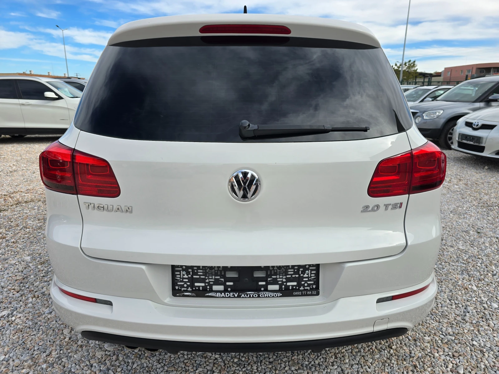 VW Tiguan 2.0TSI R-LINE - изображение 3 | Auto.bg VW Tiguan 2.0TSI R-LINE - изображение 3