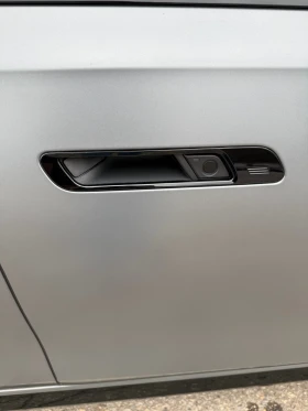 BMW 740 740D M Sport Pro, EL DRS., B&W, 31 TV, Exec.Loung - 109999 € / 215139.34 лв. - 57225525 4 | Car24.bg BMW 740 740D M Sport Pro, EL DRS., B&W, 31 TV, Exec.Loung - 109999 € / 215139.34 лв. - 57225525 4