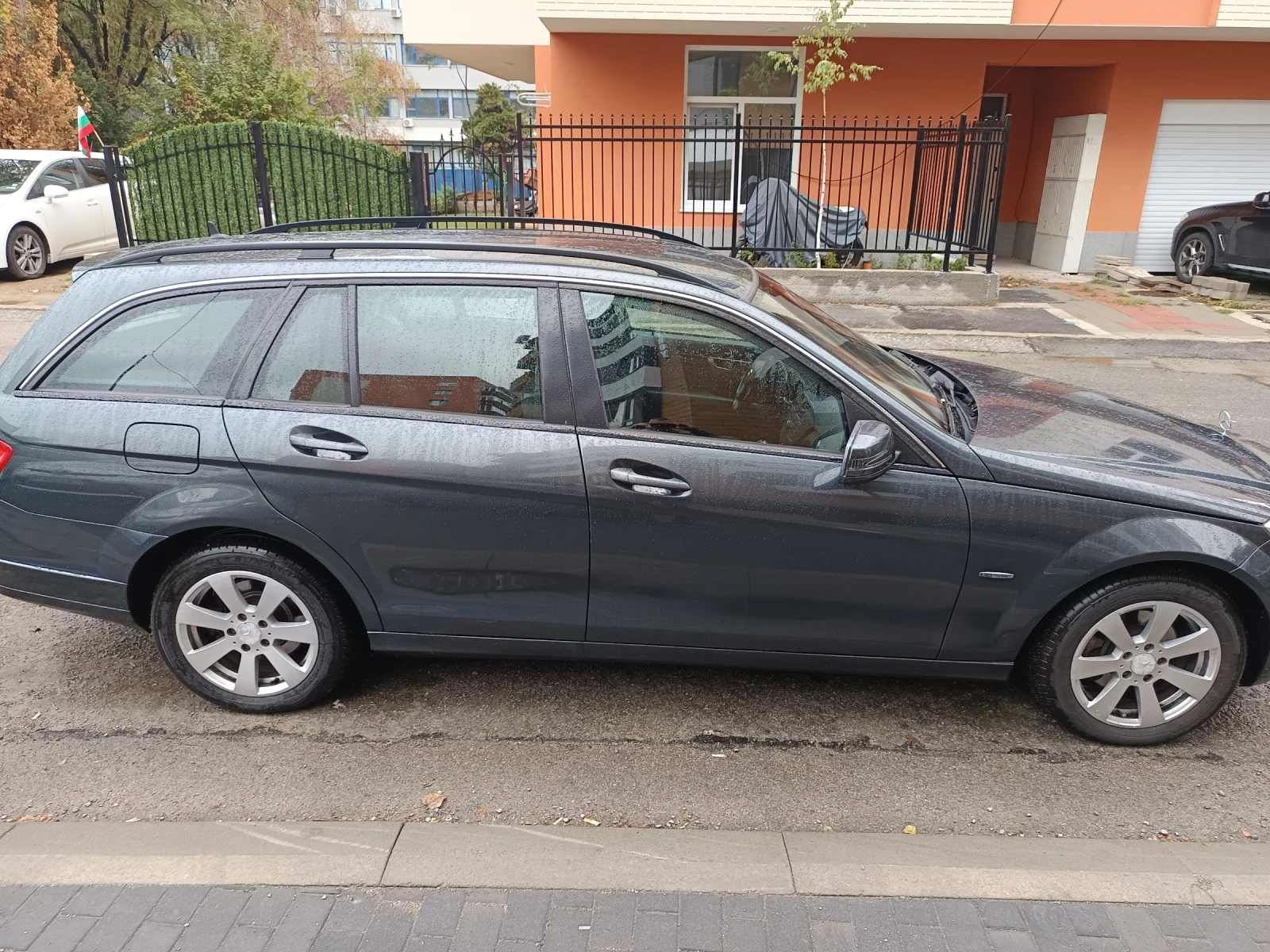 Mercedes-Benz C 220 Уникат! AUTOMATIC. 2.2 CDI, AVANGARD  - изображение 5 | Auto.bg Mercedes-Benz C 220 Уникат! AUTOMATIC. 2.2 CDI, AVANGARD  - изображение 5