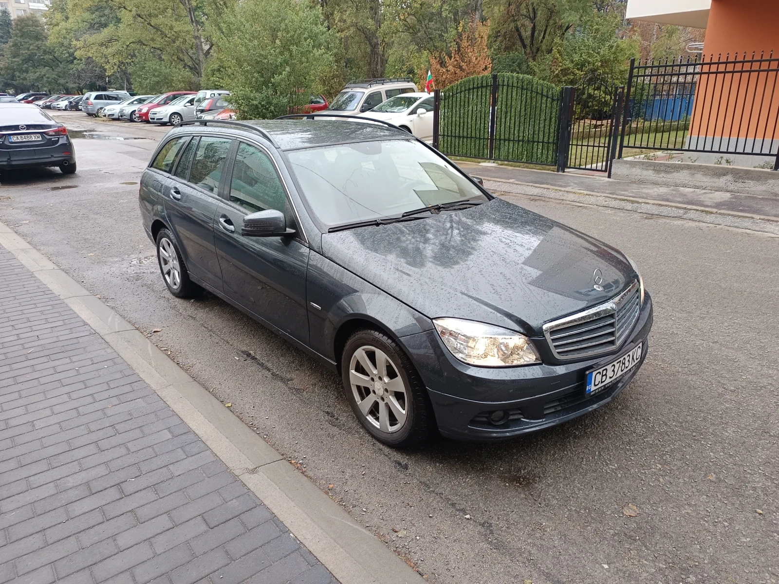Mercedes-Benz C 220 Уникат! AUTOMATIC. 2.2 CDI, AVANGARD  - изображение 4 | Auto.bg Mercedes-Benz C 220 Уникат! AUTOMATIC. 2.2 CDI, AVANGARD  - изображение 4
