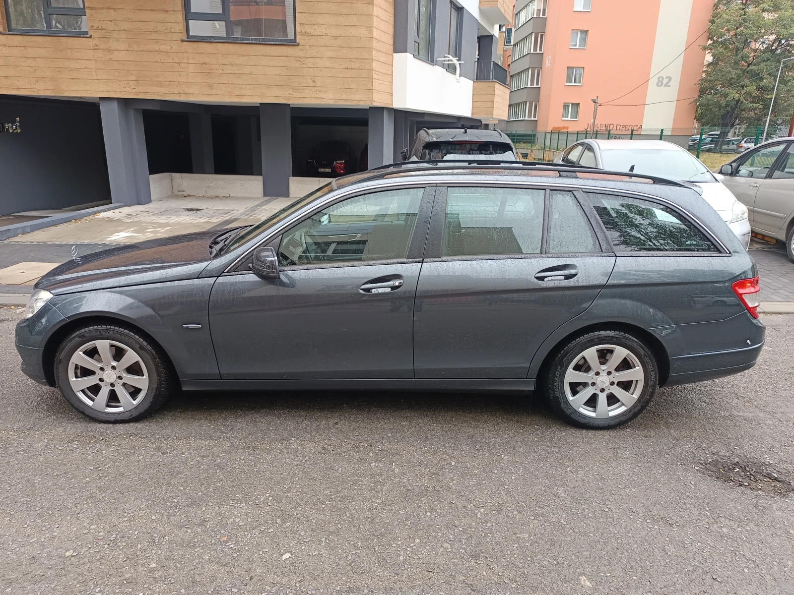 Mercedes-Benz C 220 Уникат! AUTOMATIC. 2.2 CDI, AVANGARD  - изображение 3 | Auto.bg Mercedes-Benz C 220 Уникат! AUTOMATIC. 2.2 CDI, AVANGARD  - изображение 3