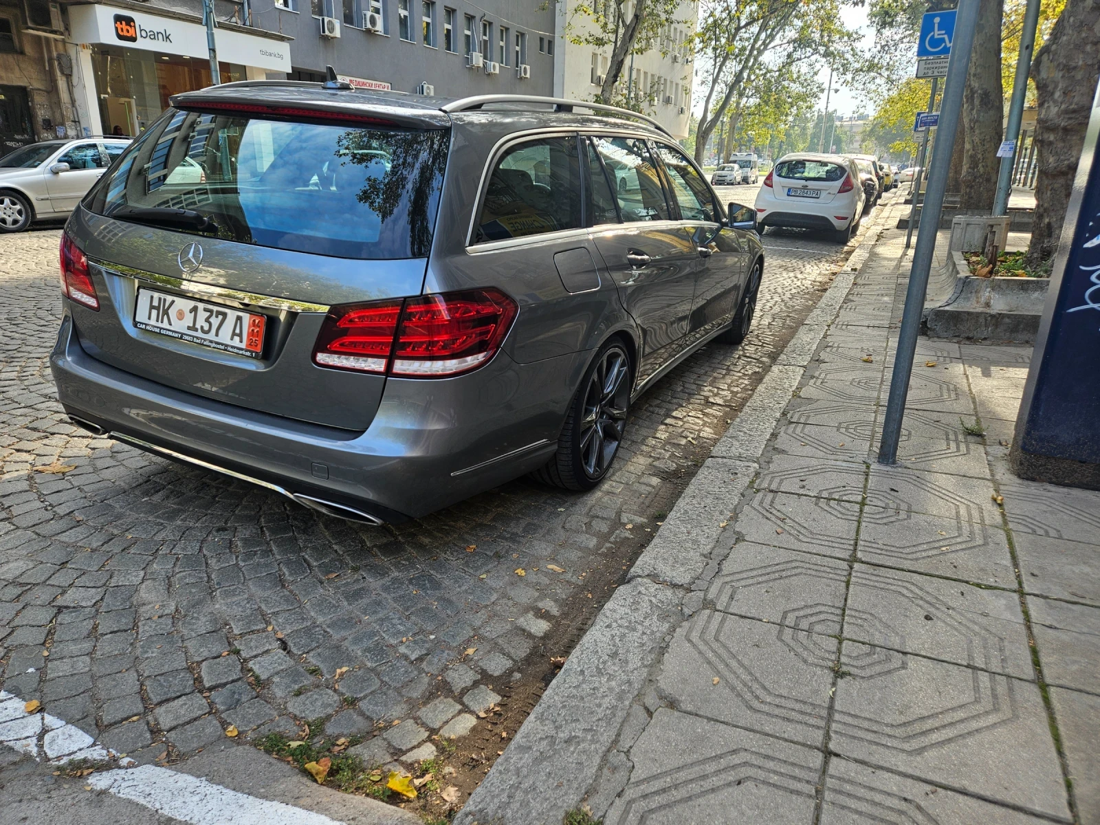 Mercedes-Benz E 220 Е220 blutec 9G - изображение 4 | Auto.bg Mercedes-Benz E 220 Е220 blutec 9G - изображение 4