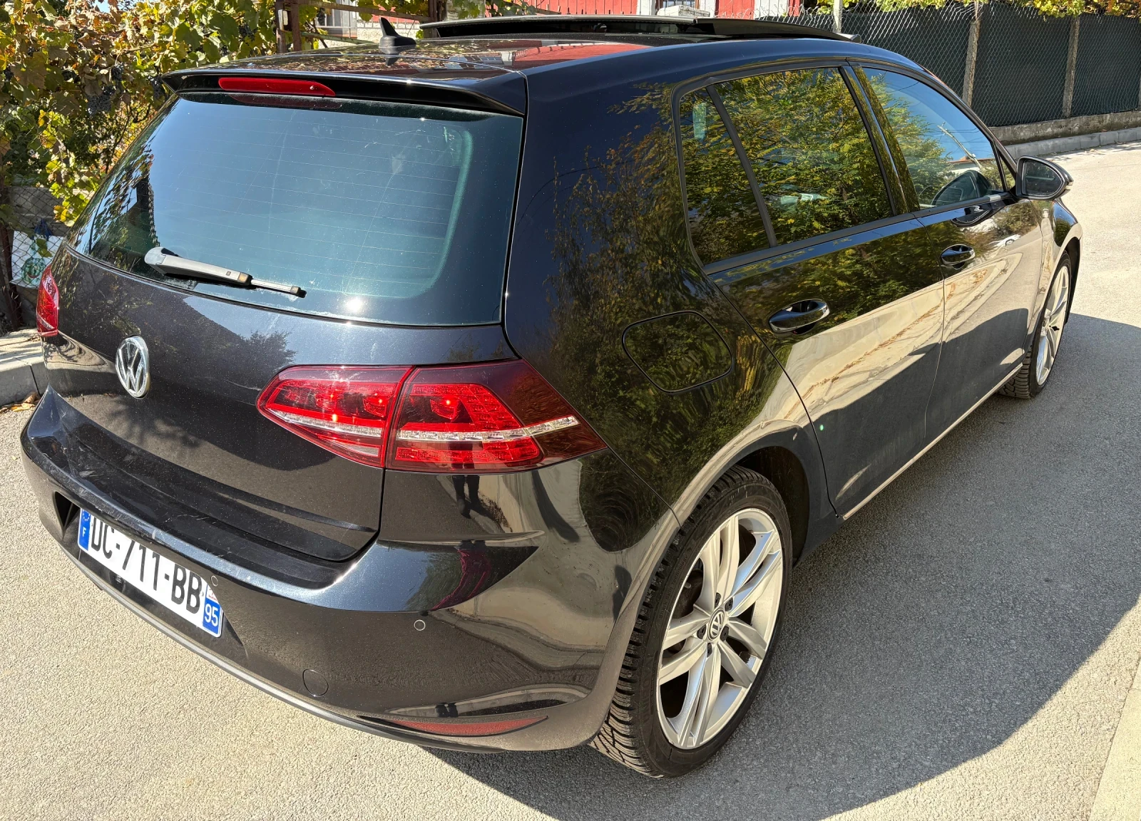 VW Golf 2.0TDI DSG6 HIGHLINE - изображение 4 | Auto.bg VW Golf 2.0TDI DSG6 HIGHLINE - изображение 4
