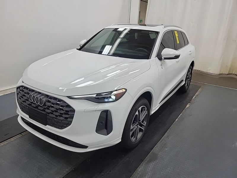 Audi Q5 QUATTRO * НОВА * ПАНОРАМА * HEAD UP * 2 КЛЮЧА * - 37800 € / 73930.37 лв. - 90111893 1 | Car24.bg Audi Q5 QUATTRO * НОВА * ПАНОРАМА * HEAD UP * 2 КЛЮЧА * - 37800 € / 73930.37 лв. - 90111893 1
