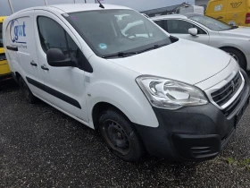 Снимка Peugeot Partner