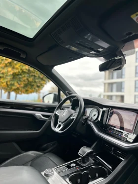 VW Touareg R-LINE* BLACK STYLE* 4MOTION* 3.0 TDI* - цена по договаряне - 21821710 12 | Car24.bg VW Touareg R-LINE* BLACK STYLE* 4MOTION* 3.0 TDI* - цена по договаряне - 21821710 12