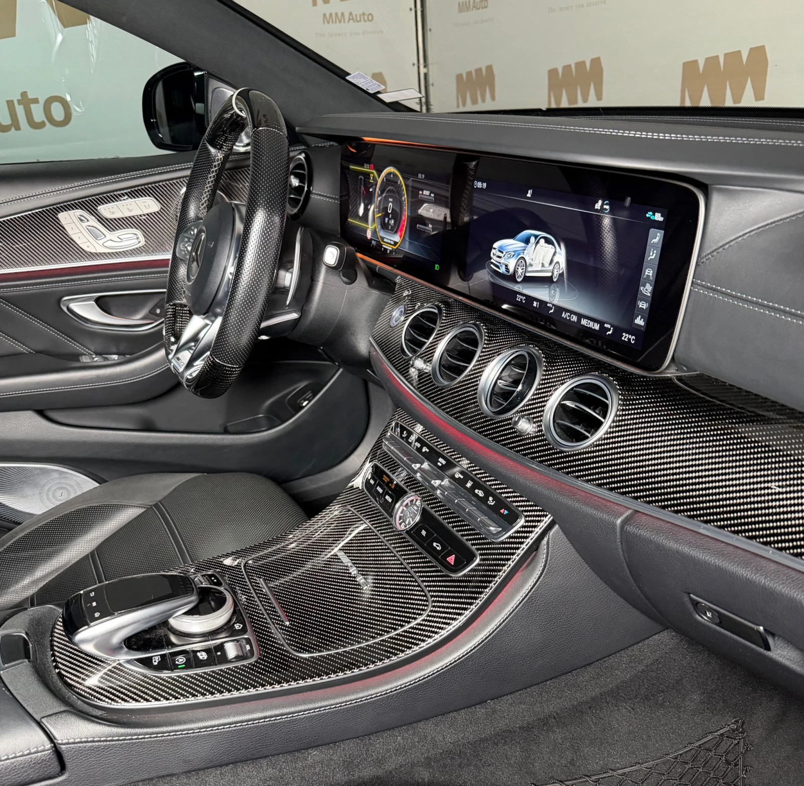 Mercedes-Benz E 63 AMG 4M* Ceramic* Carbon* HuD* Burmester4D* Pano* 360 - изображение 10 | Auto.bg Mercedes-Benz E 63 AMG 4M* Ceramic* Carbon* HuD* Burmester4D* Pano* 360 - изображение 10