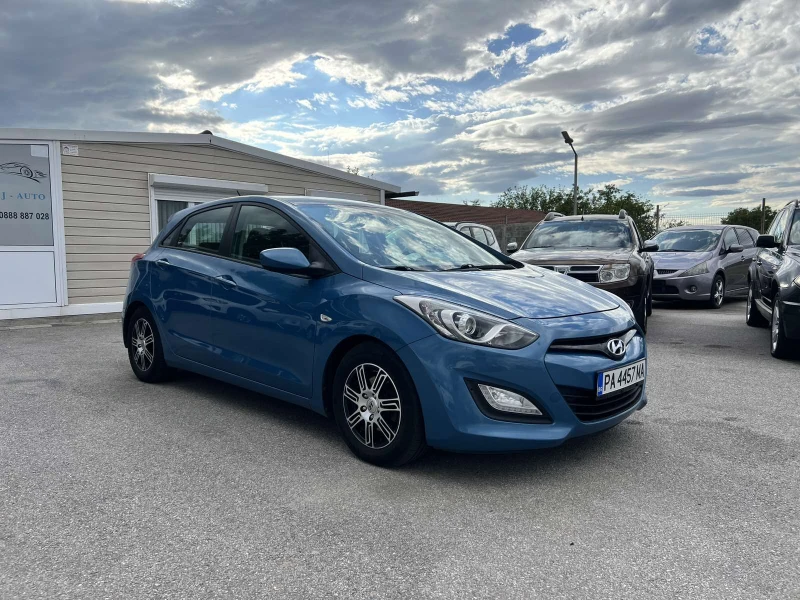 Hyundai I30 1.4CRDI - 11300 лв. / 5777.60 € - 30676190 1 | Car24.bg Hyundai I30 1.4CRDI - 11300 лв. / 5777.60 € - 30676190 1