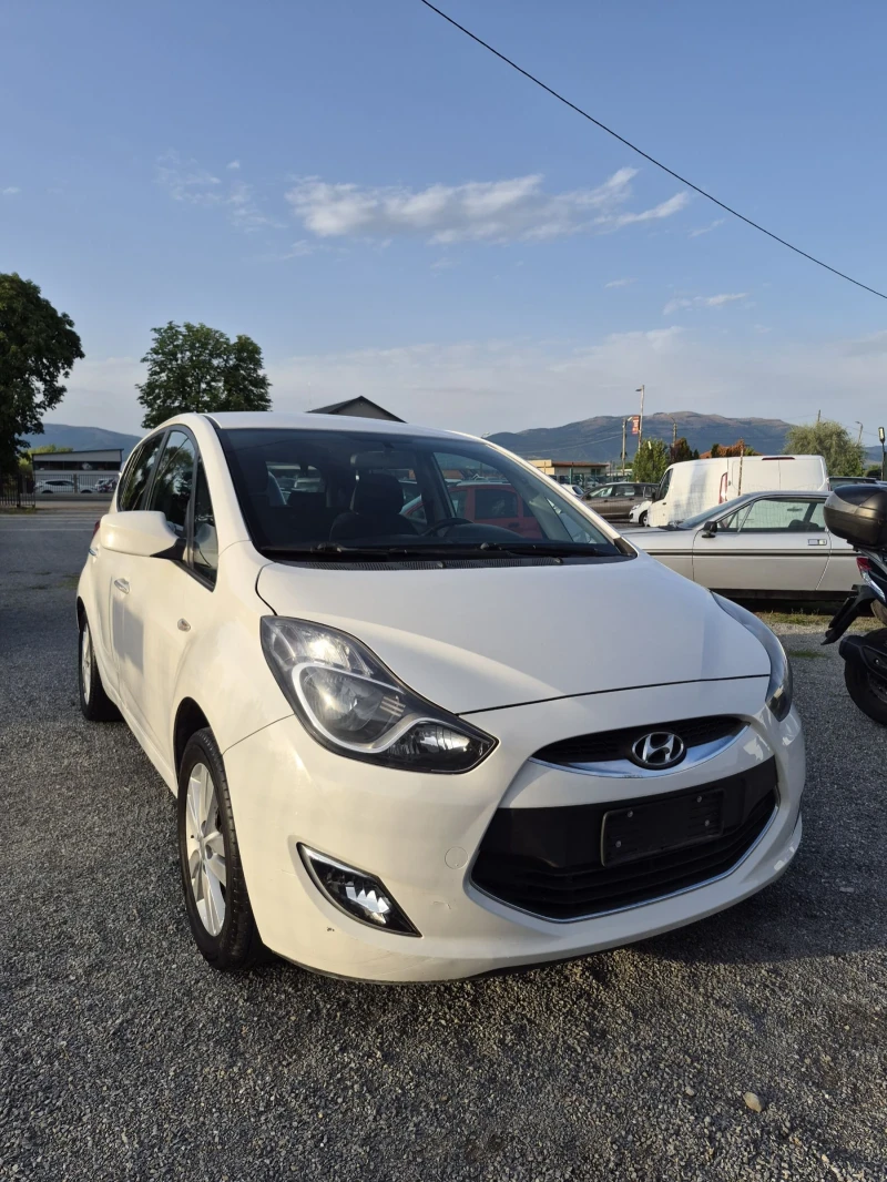 Hyundai Ix20 1.4i ГАЗ Evro 5 - 3800 € / 7432.15 лв. - 55096469 1 | Car24.bg Hyundai Ix20 1.4i ГАЗ Evro 5 - 3800 € / 7432.15 лв. - 55096469 1