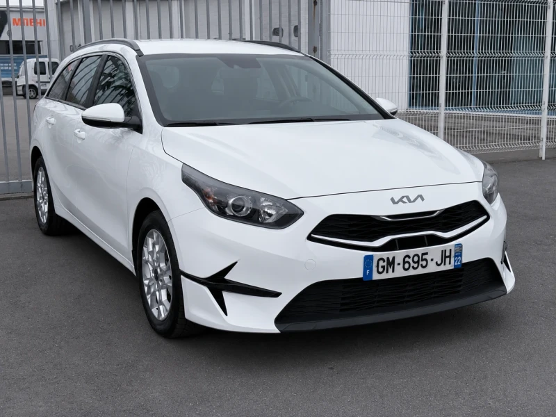 Kia Ceed 1.6CRDi Mild Hybrid / 115000KM !! - 11900 € / 23274.38 лв. - 37816941 1 | Car24.bg Kia Ceed 1.6CRDi Mild Hybrid / 115000KM !! - 11900 € / 23274.38 лв. - 37816941 1