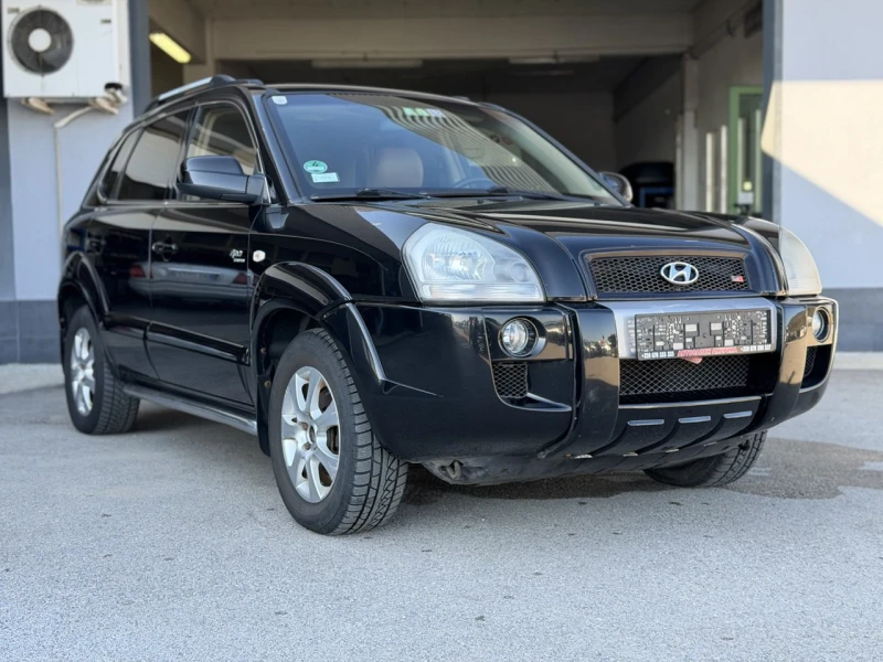 Hyundai Tucson 2.0CRDi 4x4 NAVI - 3100 € / 6063.07 лв. - 30456282 1 | Car24.bg Hyundai Tucson 2.0CRDi 4x4 NAVI - 3100 € / 6063.07 лв. - 30456282 1