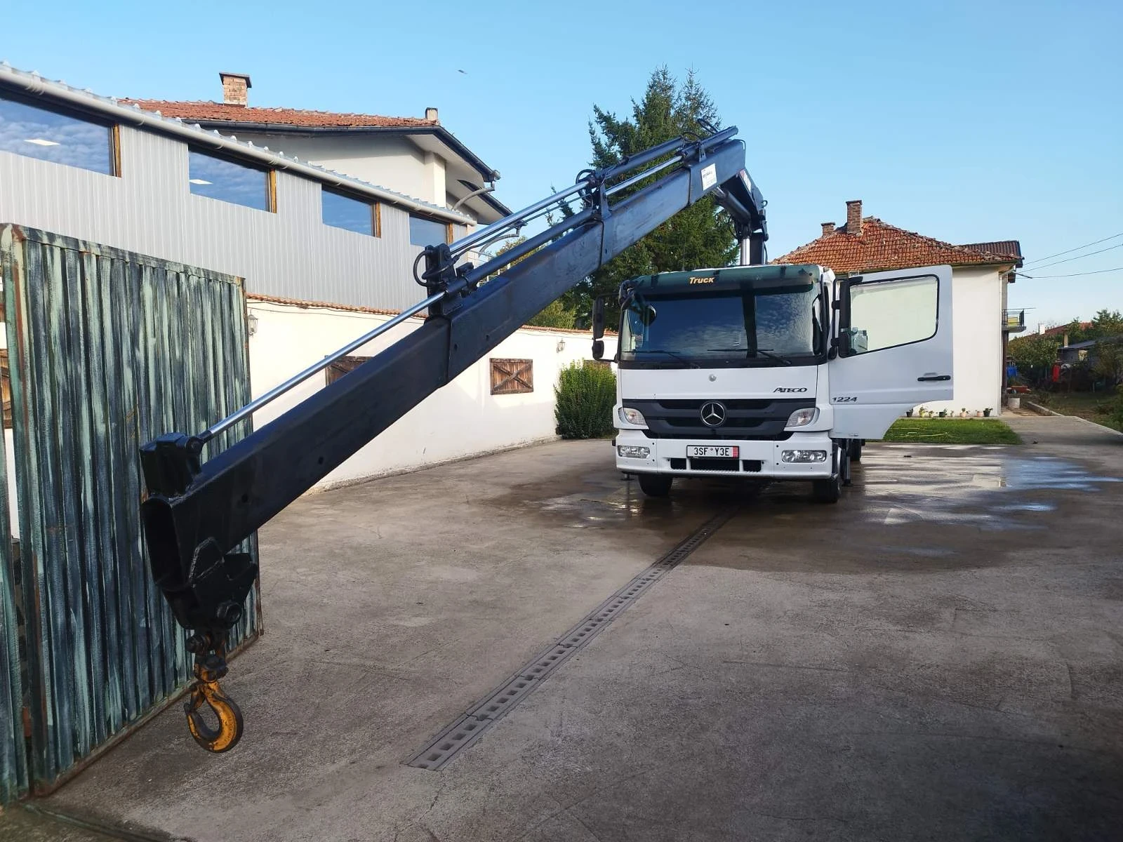 Mercedes-Benz Atego 1224 Тристранен самосвал с Кран ХИАБ 140 КЛИМАТИК  - изображение 3 | Auto.bg Mercedes-Benz Atego 1224 Тристранен самосвал с Кран ХИАБ 140 КЛИМАТИК  - изображение 3