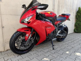 Honda Cbr 1000RR Fireblade (2015) | Auto.bg — изображение 11 Honda Cbr 1000RR Fireblade (2015) | Auto.bg — изображение 11