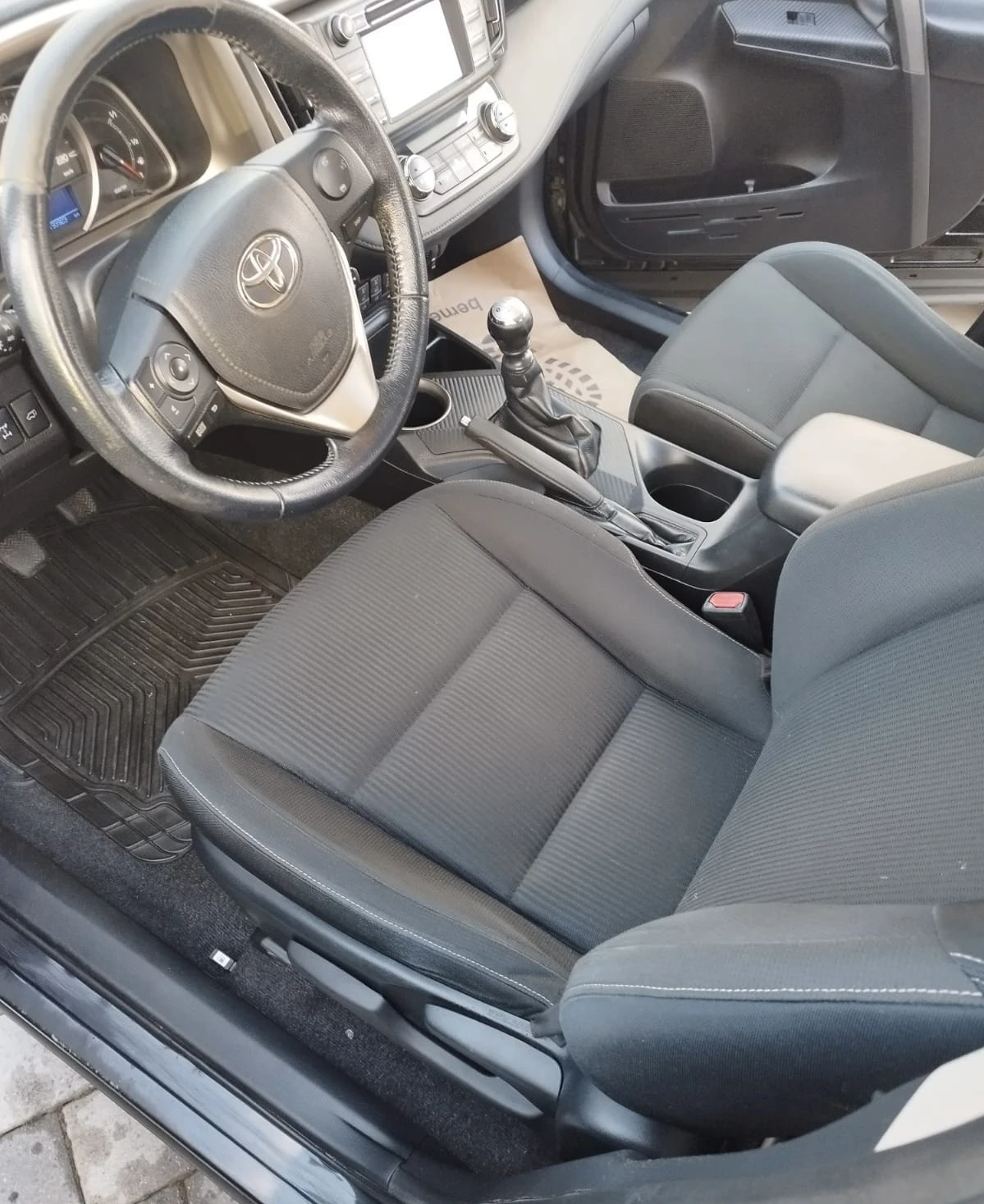 Toyota Rav4 2.0D4D 124ps 4x4 - изображение 5 | Auto.bg Toyota Rav4 2.0D4D 124ps 4x4 - изображение 5