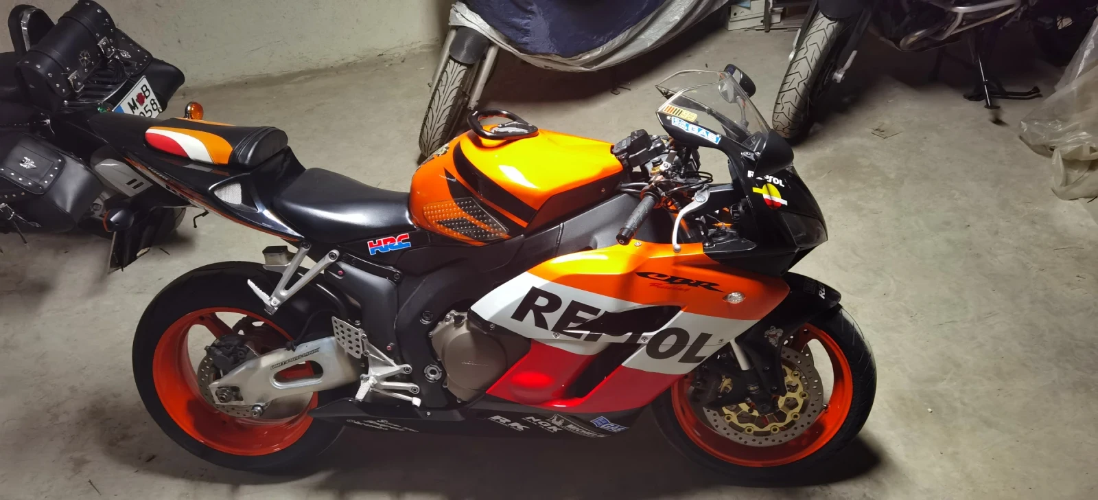 Honda Cbr 1000rr - изображение 4 | Auto.bg Honda Cbr 1000rr - изображение 4
